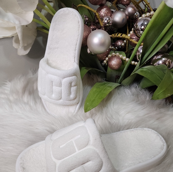 Ugg Mini Slide Women shoes size8 new - Picture 2 of 10